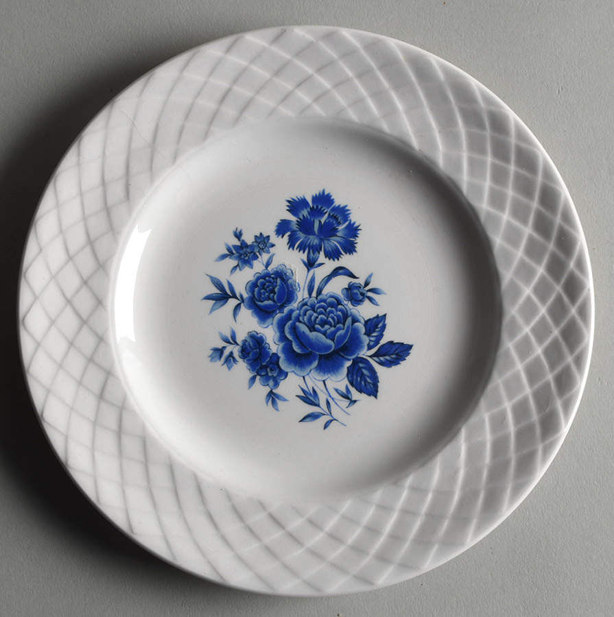 Blue Rose Dessert/Pie Plate by Wedgwood-1