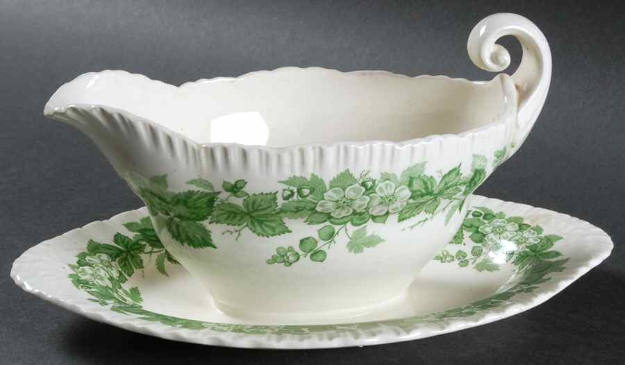 Bramble Green (Shell Edge) Gravy Boat with Attached Underplate by Wedgwood-1