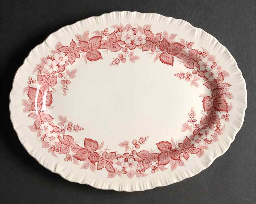 Bramble Pink (Shell Edge) 11" Oval Serving Platter by Wedgwood-1