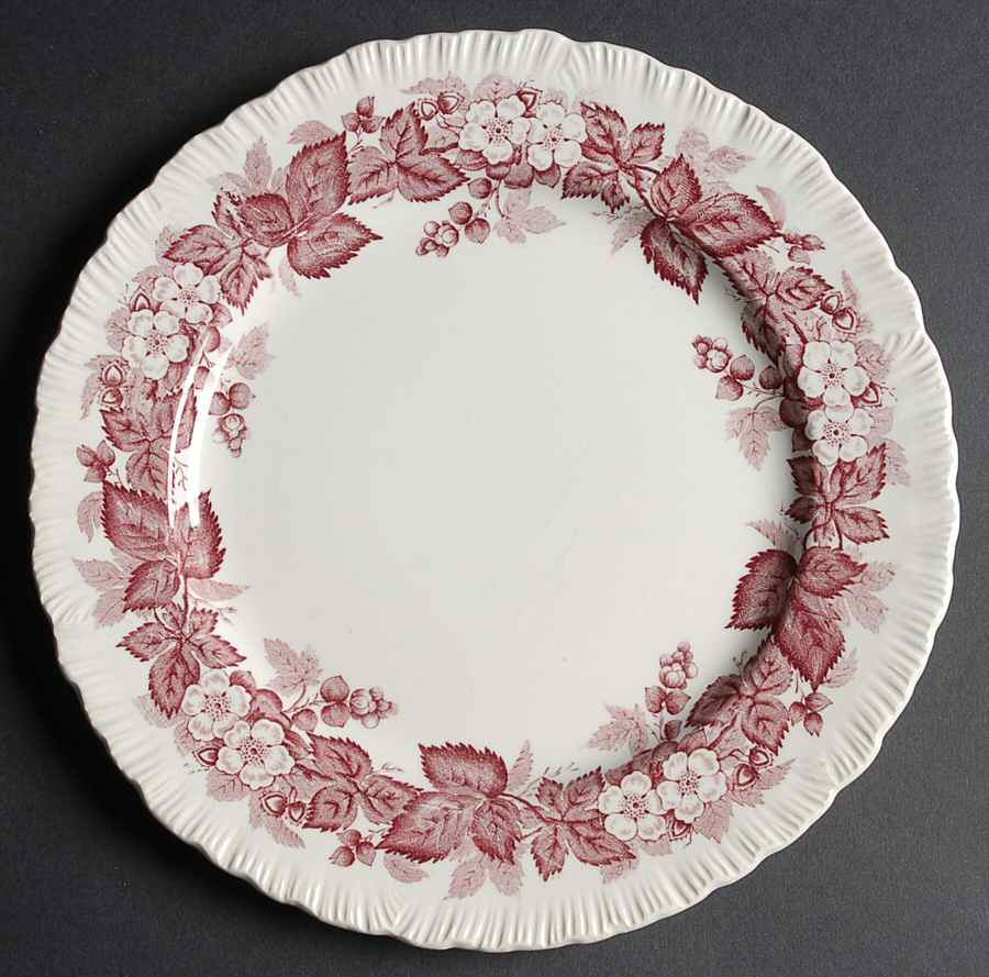 Bramble Purple Luncheon Plate by Wedgwood-1
