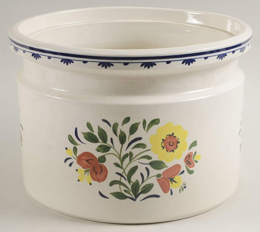 Breton 3 Quart Round Casserole No Lid by Wedgwood-1