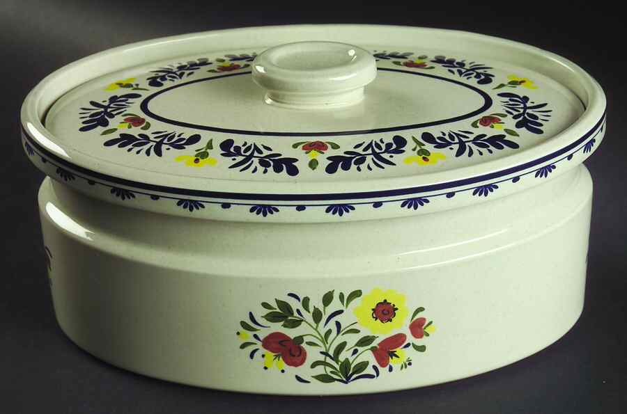 Breton 2.5 Quart Oval Covered Casserole by Wedgwood-1