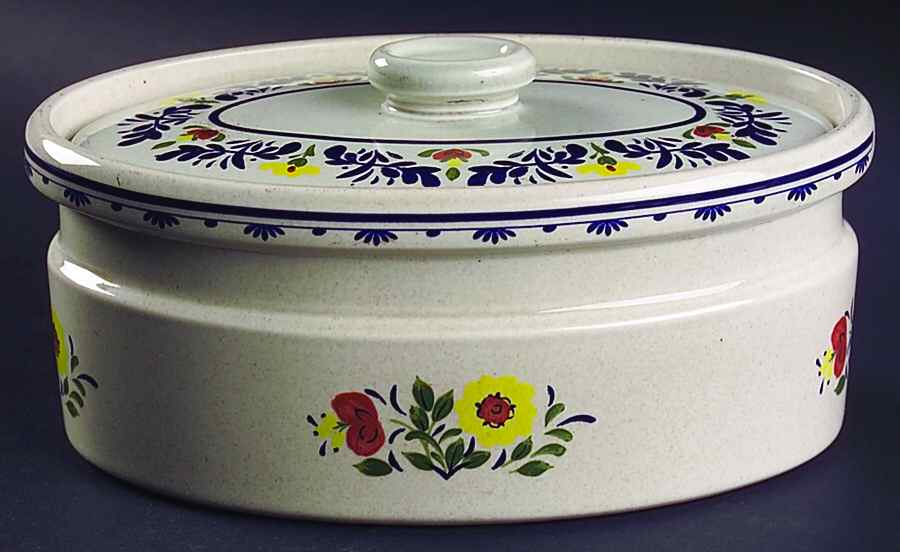 Breton 1.5 Quart Oval Covered Casserole by Wedgwood-1
