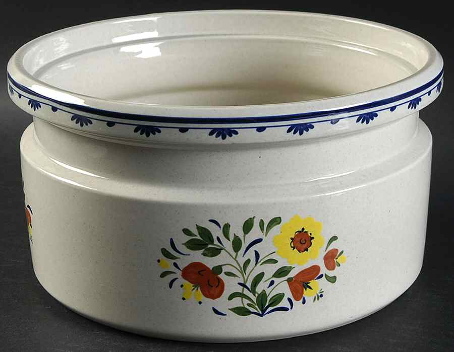Breton 2.5 Qt Round Casserole No Lid by Wedgwood-1