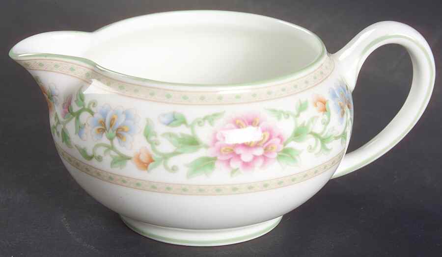 Brocade 146 Shape Creamer by Wedgwood-1