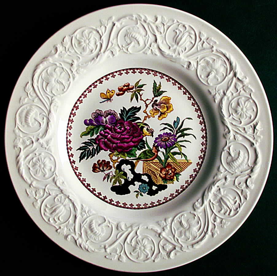 Bullfinch Patrician Dinner Plate by Wedgwood-1