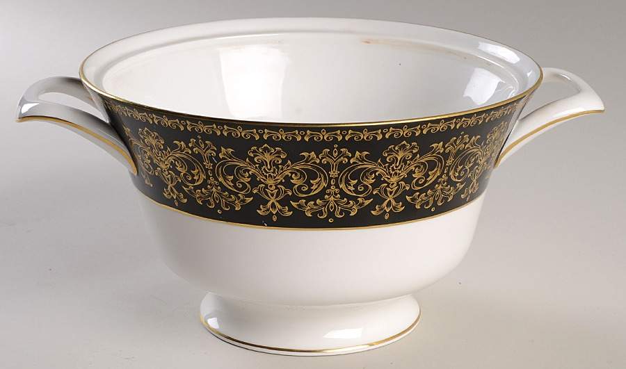 Caernarvon Black Round Vegetable No Lid by Wedgwood-1