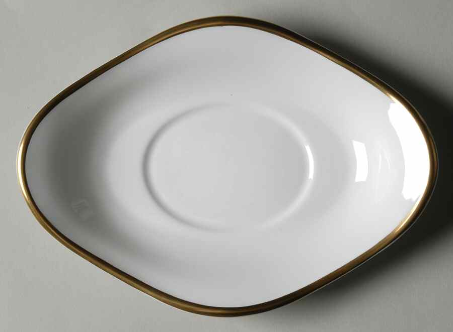 California (Bone) Underplate for Gravy Boat by Wedgwood-1