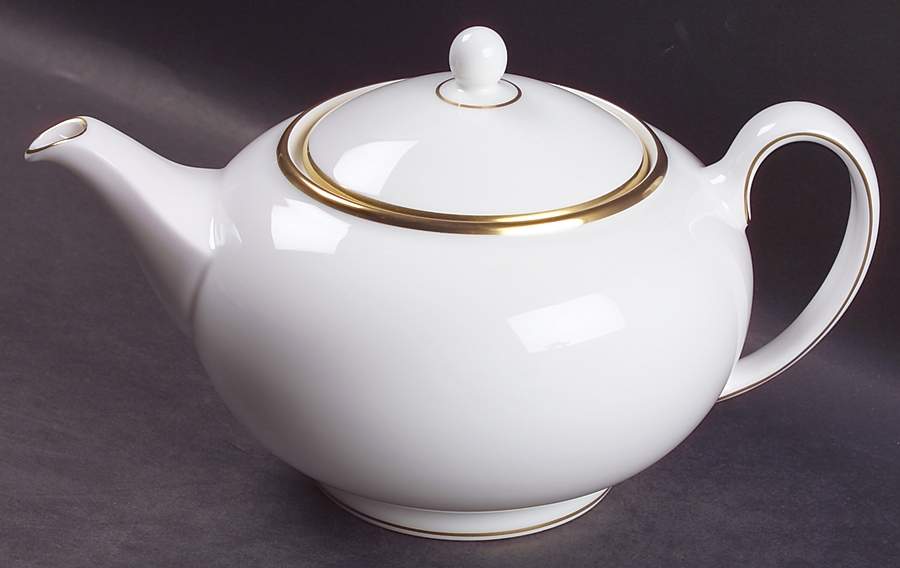 California (Bone) Teapot & Lid by Wedgwood-1