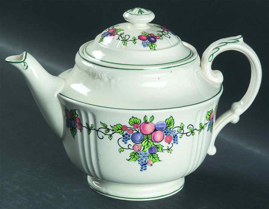 California (Earthenware) Teapot & Lid by Wedgwood-1
