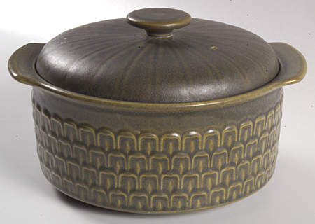Cambrian Green 1 Qt Round Covered Casserole by Wedgwood-1