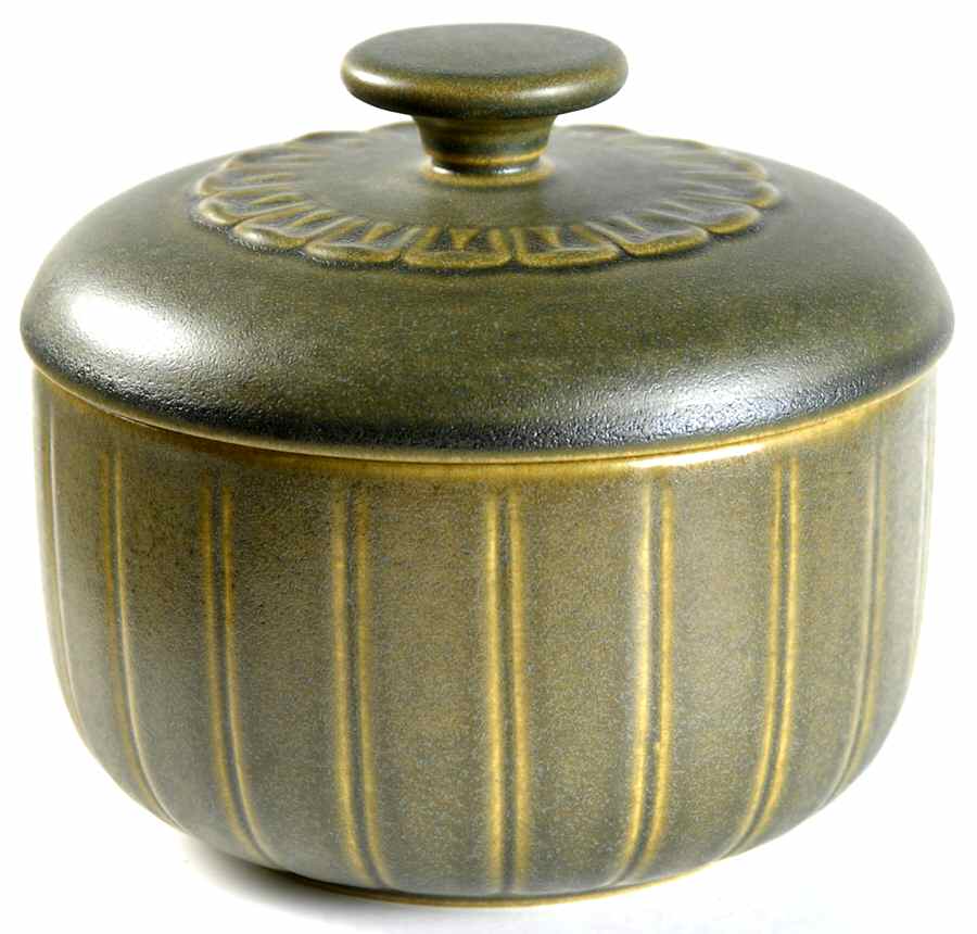 Cambrian Green Individual Casserole & Lid by Wedgwood-1