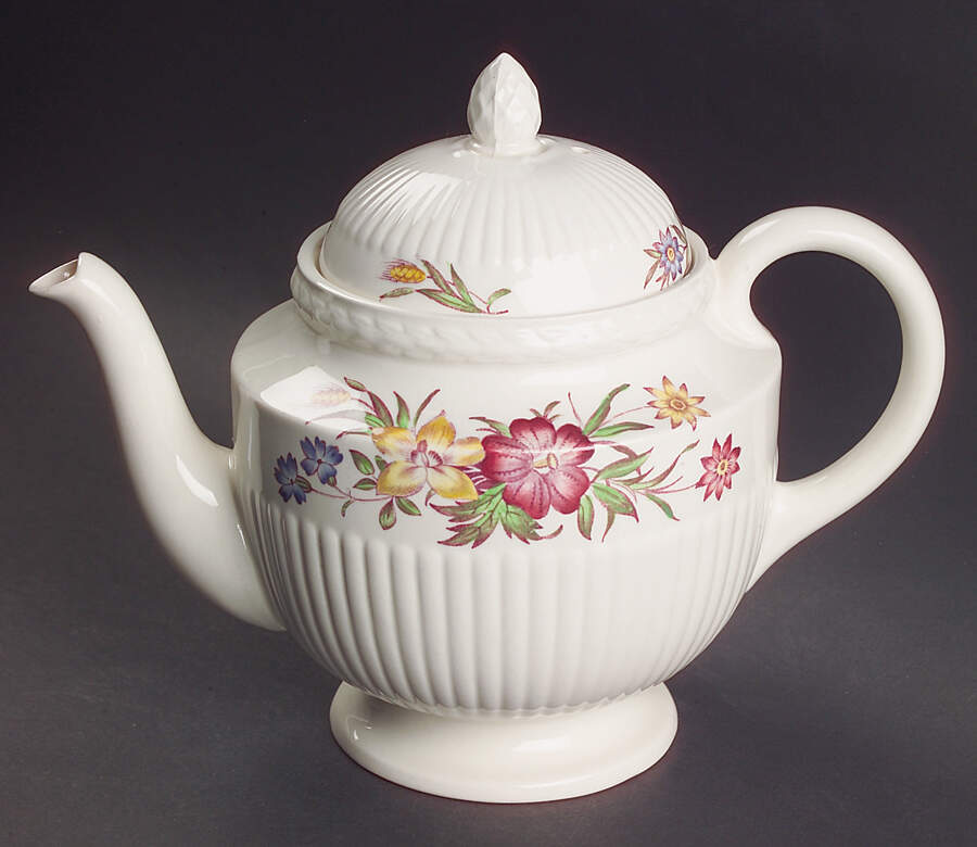 Cavalier Meadow Teapot & Lid by Wedgwood-1