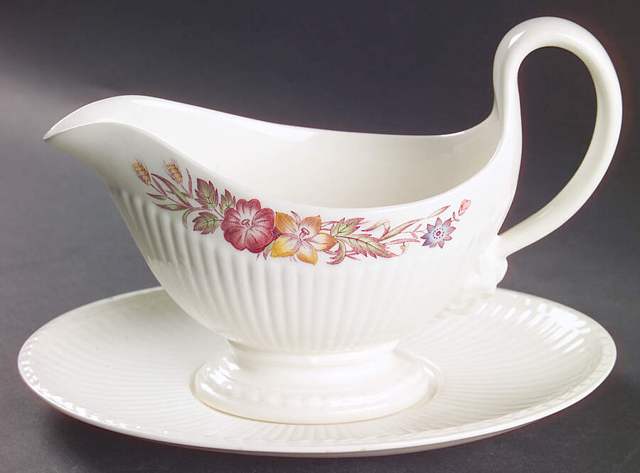 Cavalier Meadow Gravy Boat & Underplate by Wedgwood-1