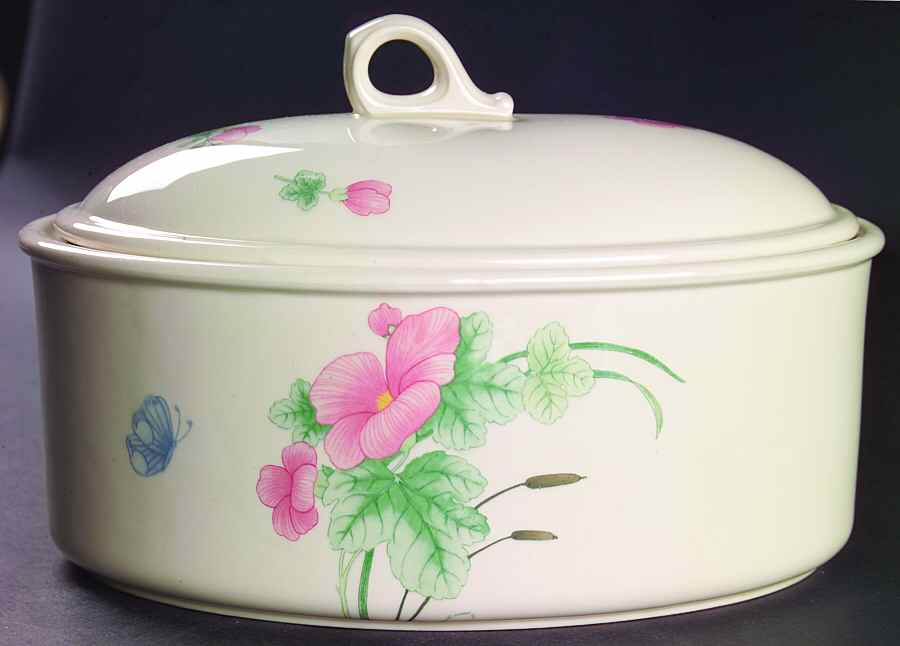 Camellia (Oven To Table) 2.5 Quart Oval Covered Casserole by Wedgwood-1