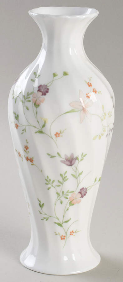Campion 8" Vase by Wedgwood-1