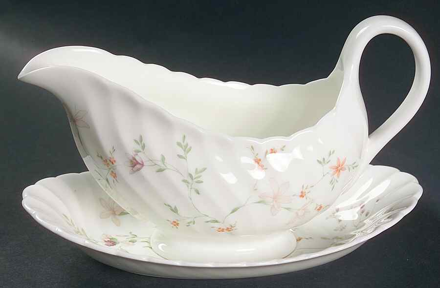 Campion Gravy Boat & Underplate by Wedgwood-1