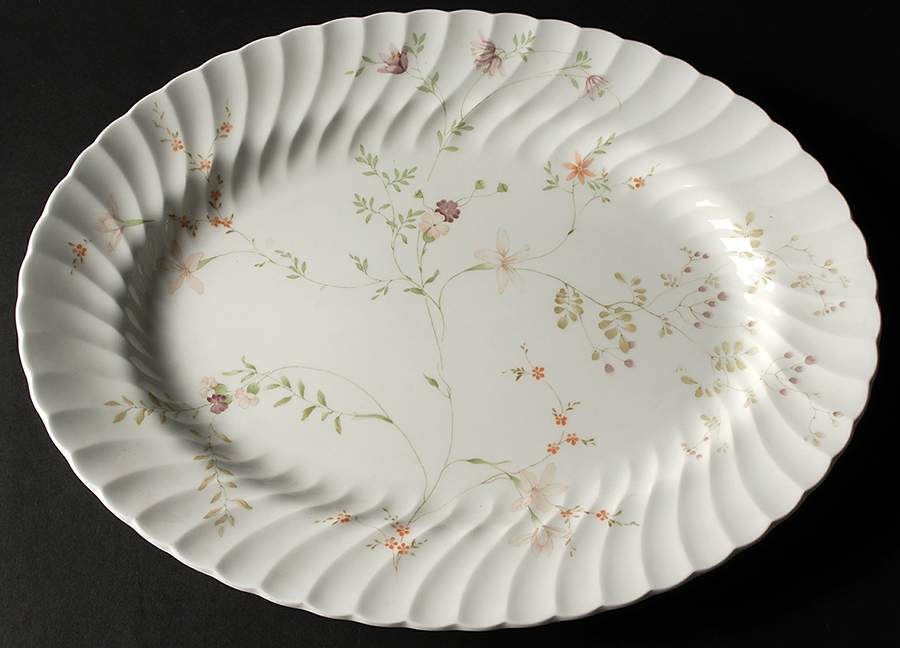 Campion 17" Oval Serving Platter by Wedgwood-1