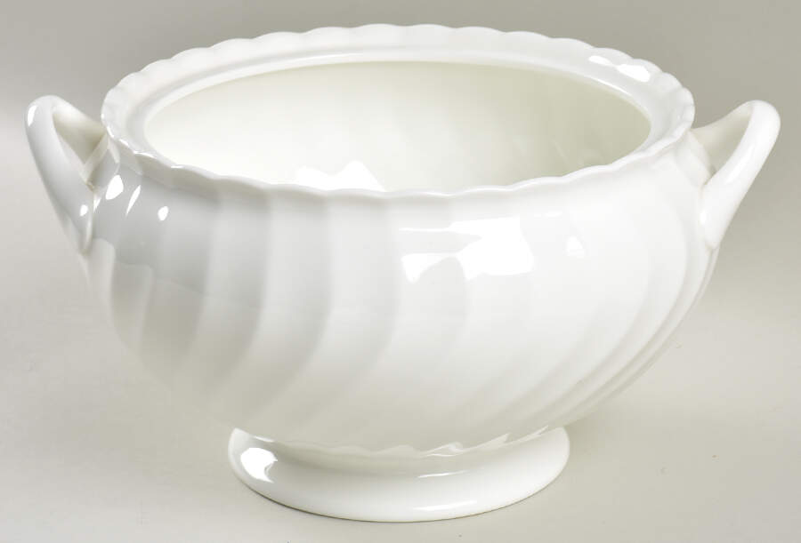 Candlelight Tureen No Lid by Wedgwood-1