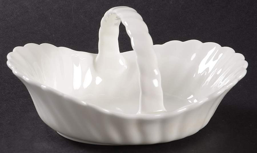 Candlelight Small Basket by Wedgwood-1