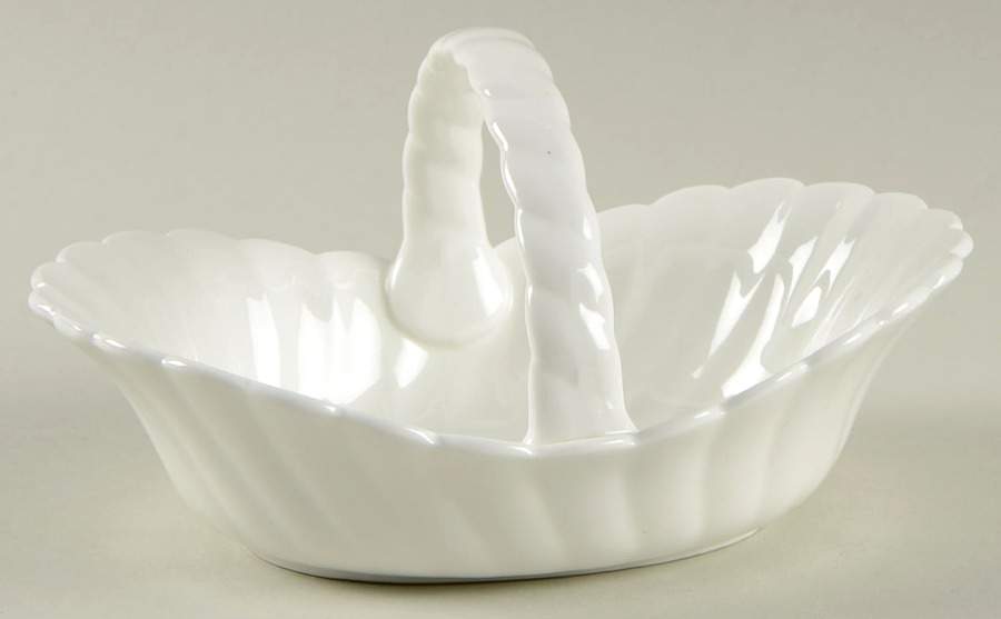 Candlelight Small Basket by Wedgwood-1