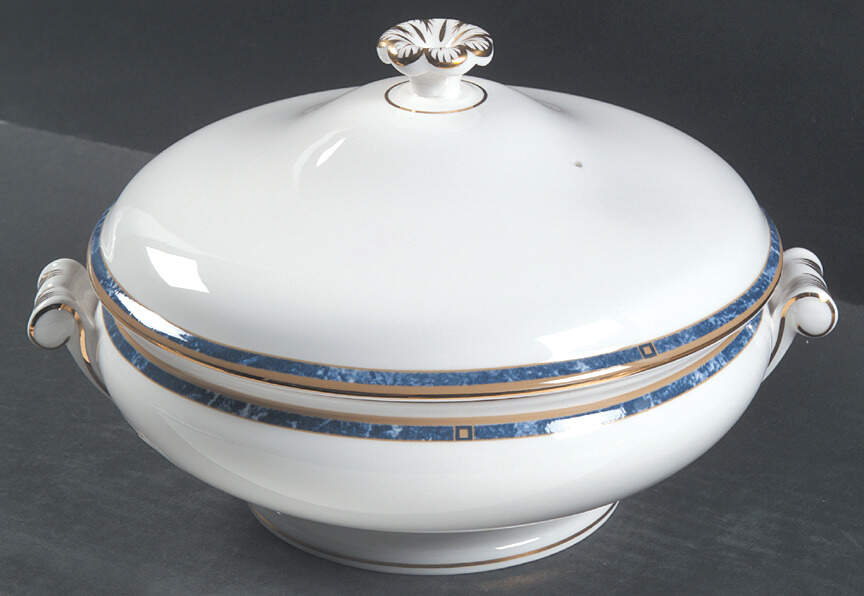 Cantata Round Covered Vegetable by Wedgwood-1