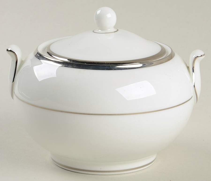 Carlyn 146 Shape Sugar Bowl & Lid by Wedgwood-1