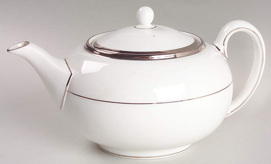 Carlyn Teapot & Lid by Wedgwood-1