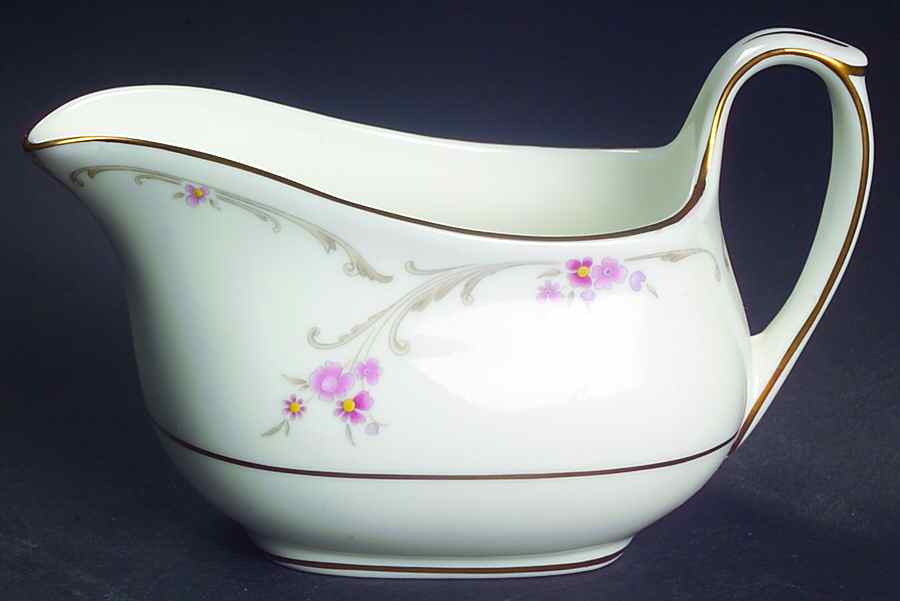 Carisbrooke Creamer by Wedgwood-1