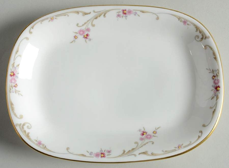 Carisbrooke Relish/Gravy Underplate by Wedgwood-1