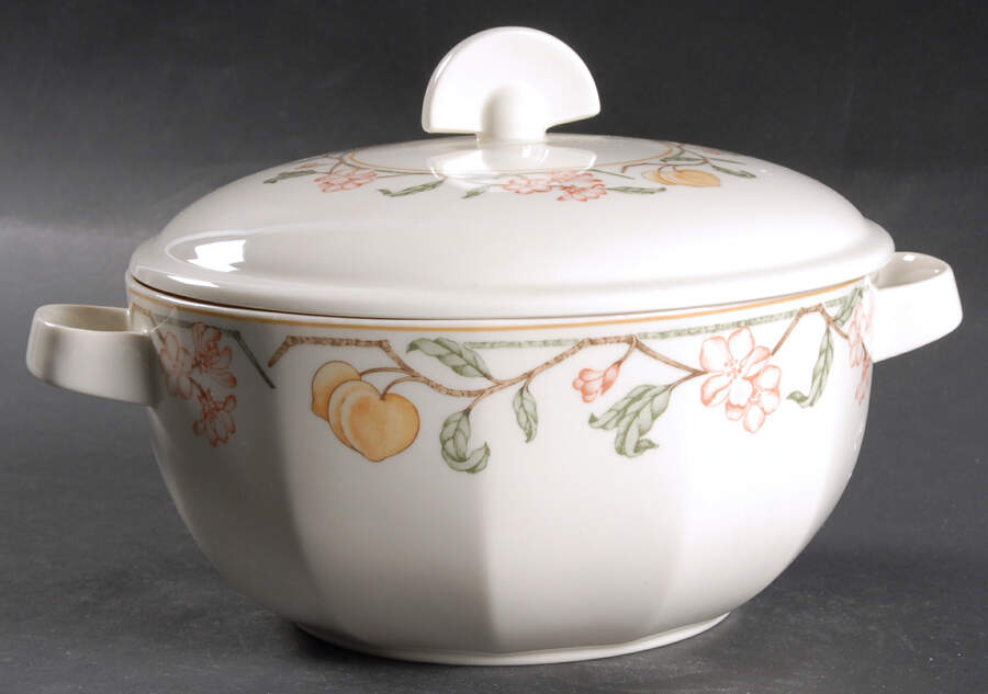 Carmel Round Covered Vegetable by Wedgwood-1