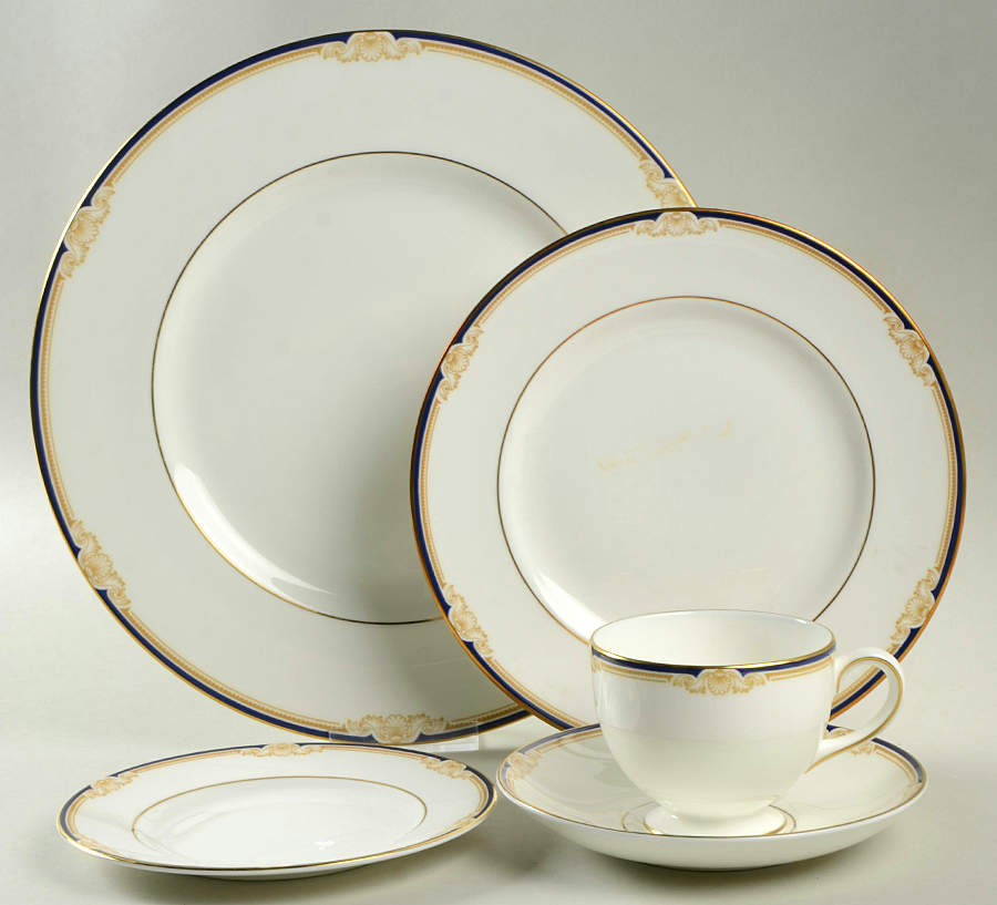 Cavendish 5 Piece Place Setting by Wedgwood-1