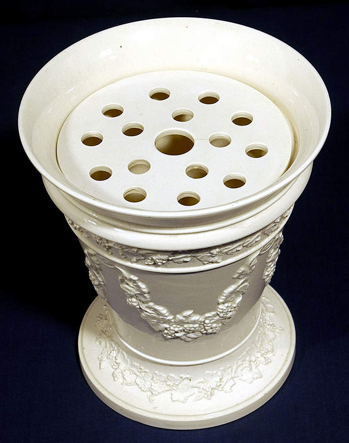 Cream Color on Cream Color (Plain Edge) Vase & Frog/Grid by Wedgwood-1
