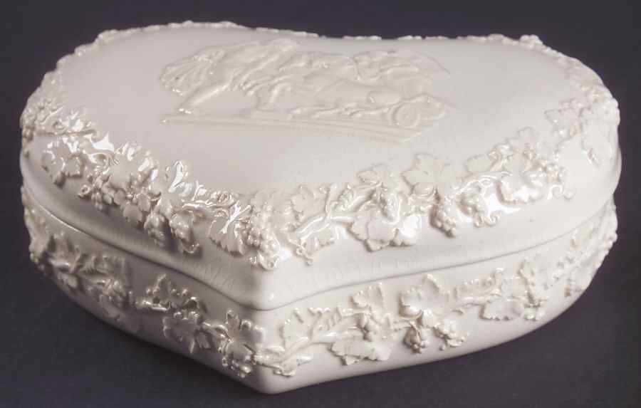 Cream Color on Cream Color (Plain Edge) Large Heart Shape Box with Lid by Wedgwood-1