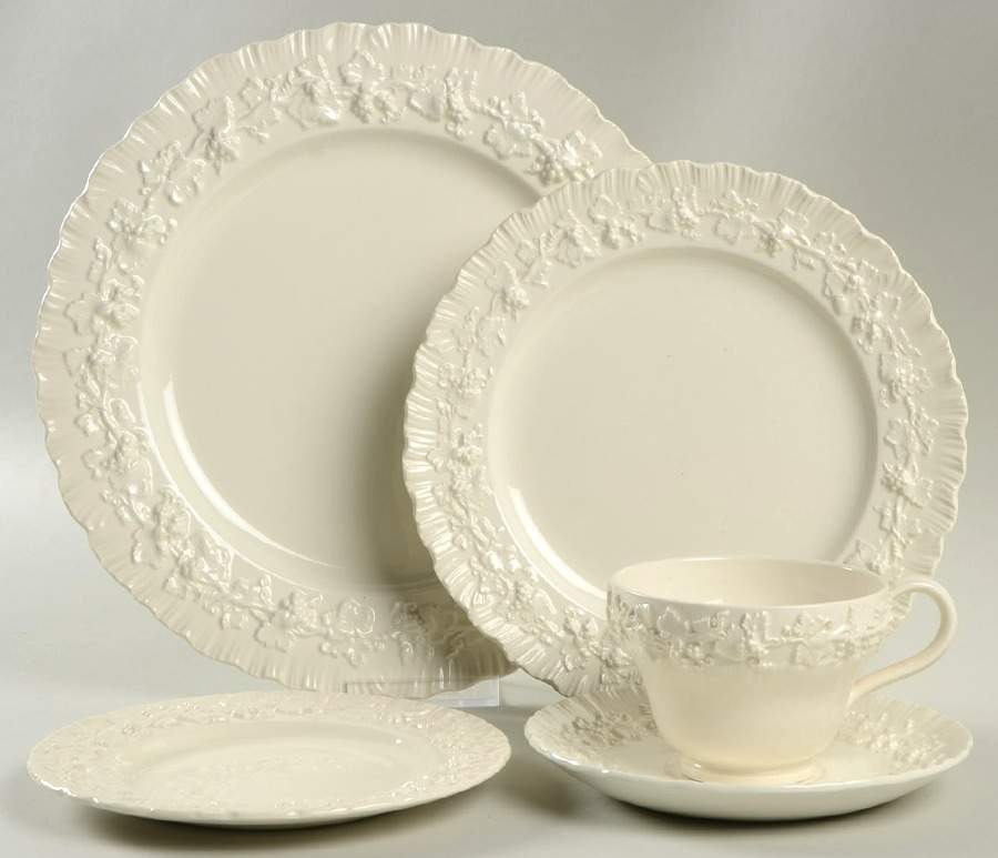 Cream Color on Cream Color (Shell Edge) 5 Piece Place Setting by Wedgwood-1