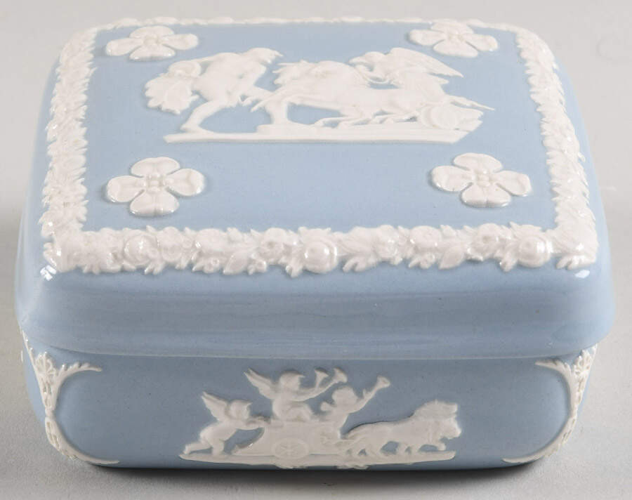 Cream Color on Lavender (Plain) Square Box & Lid by Wedgwood-1