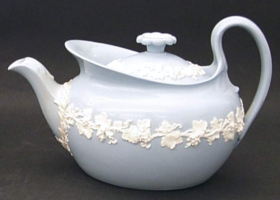 Cream Color on Lavender (Plain) Teapot & Lid by Wedgwood-1
