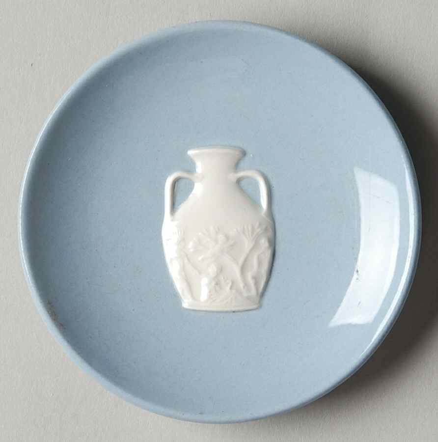 Cream Color on Lavender (Plain) Butter Pat by Wedgwood-1