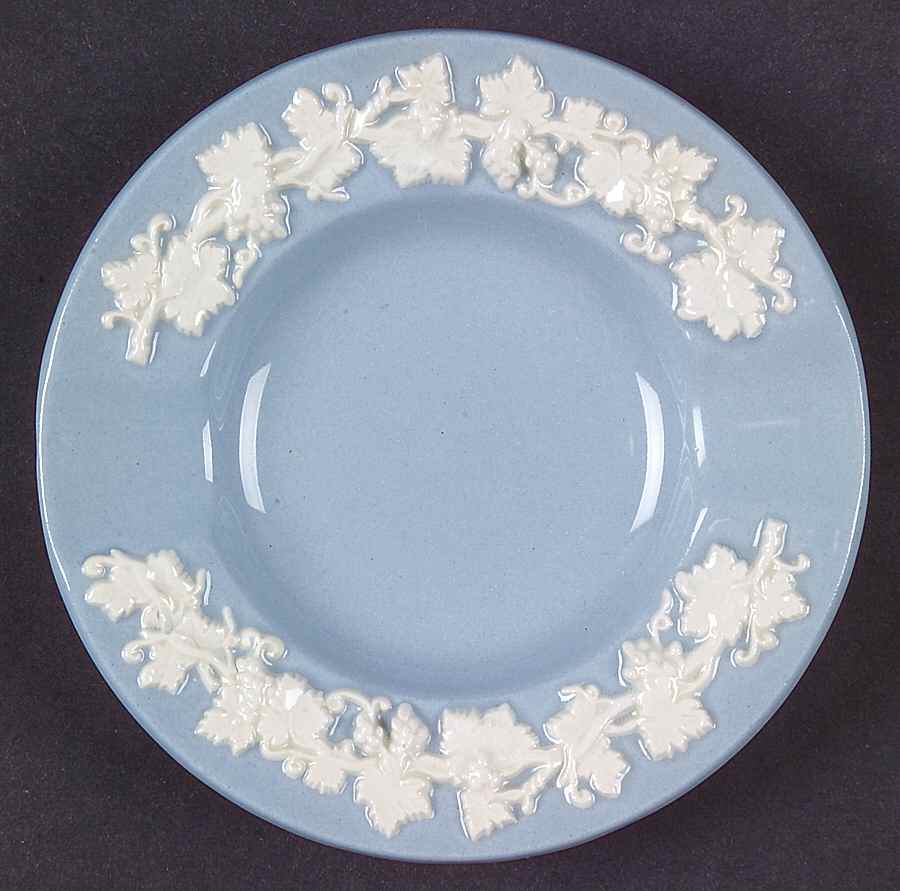 Cream Color on Lavender (Plain) 3" Round Ashtray by Wedgwood-1
