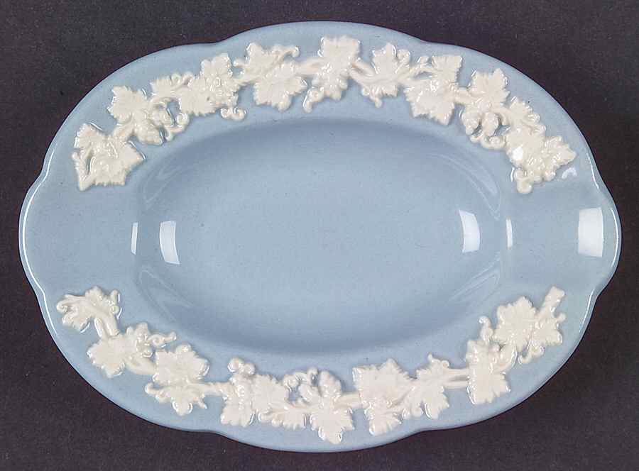 Cream Color on Lavender (Plain) Oval Ashtray by Wedgwood-1