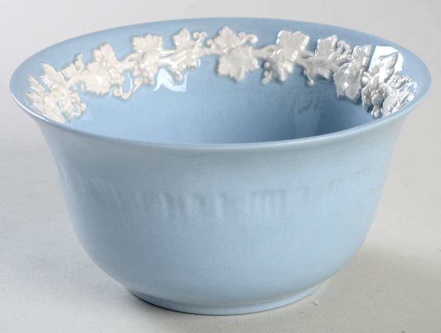 Cream Color on Lavender (Shell Edge) Cranberry Bowl by Wedgwood-1
