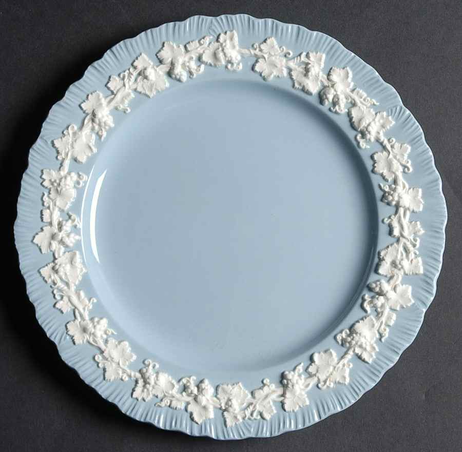 Cream Color on Lavender (Shell Edge) Luncheon Plate by Wedgwood-1
