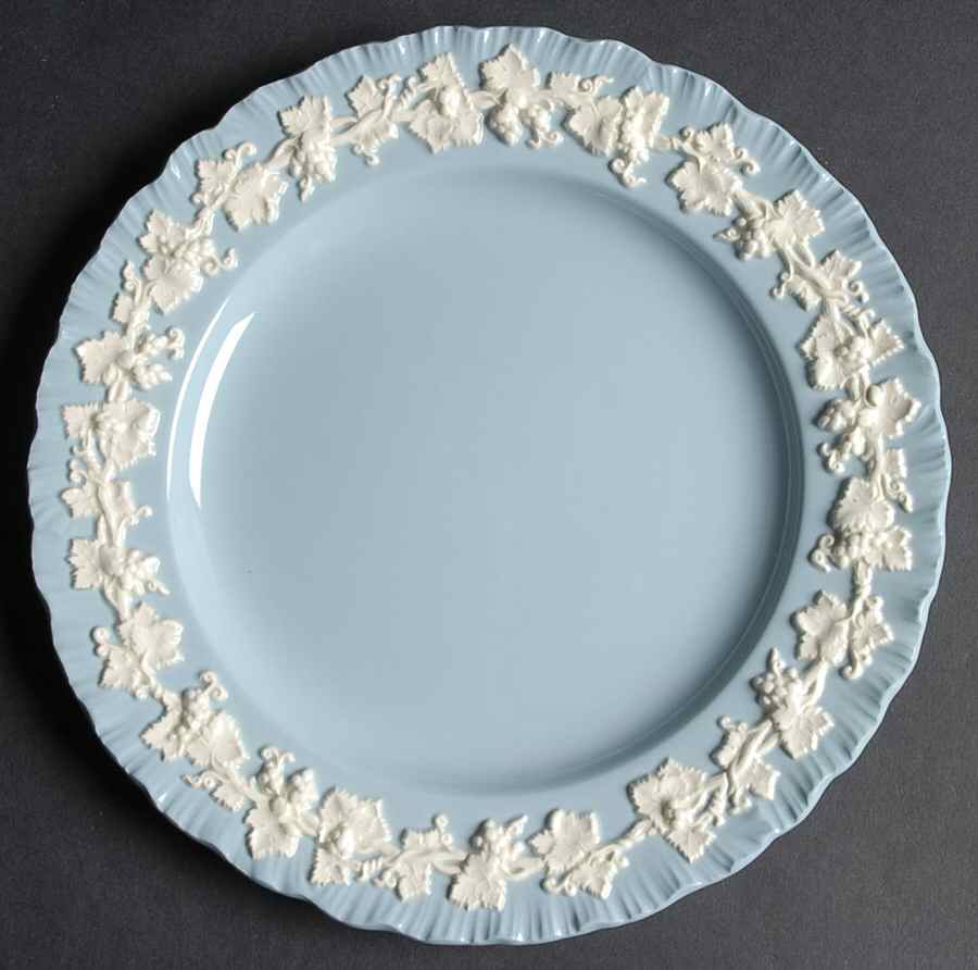 Cream Color on Lavender (Shell Edge) Salad Plate by Wedgwood-1