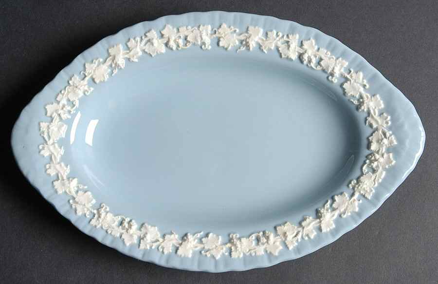 Cream Color on Lavender (Shell Edge) Relish/Gravy Underplate by Wedgwood-1