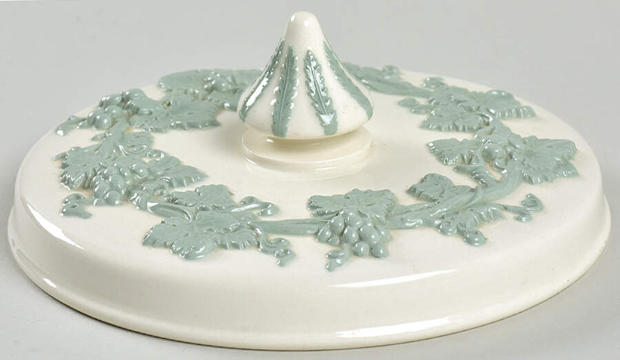 Celadon On Cream Color (Plain Edge) Lid for Candy Box by Wedgwood-1