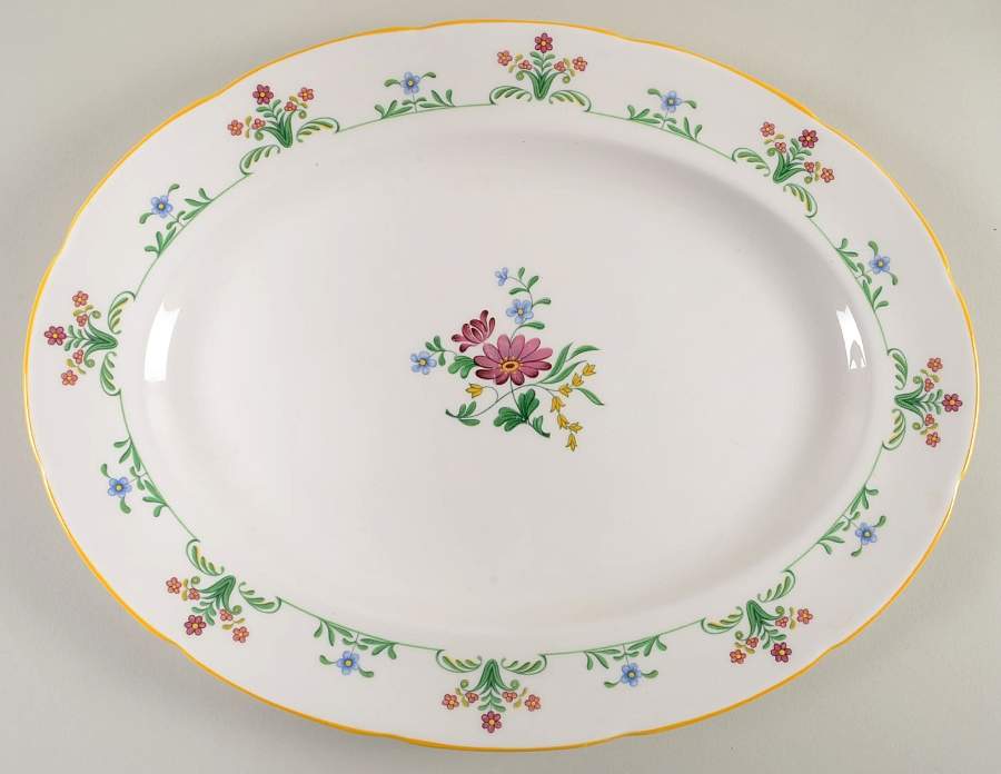 Charleston 15" Oval Serving Platter by Wedgwood-1