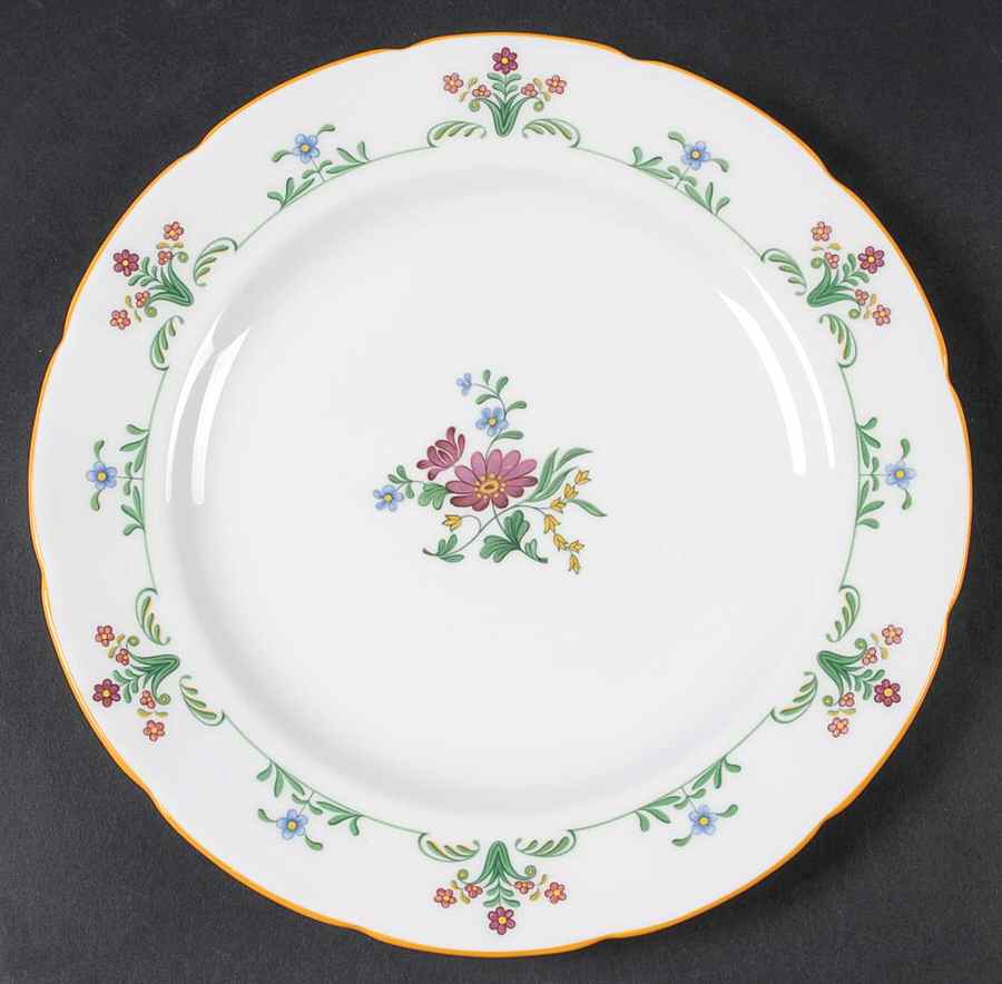 Charleston Luncheon Plate by Wedgwood-1