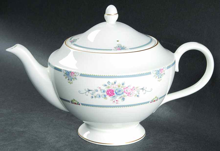 Charlotte (Gold Trim, Newer) Teapot & Lid by Wedgwood-1