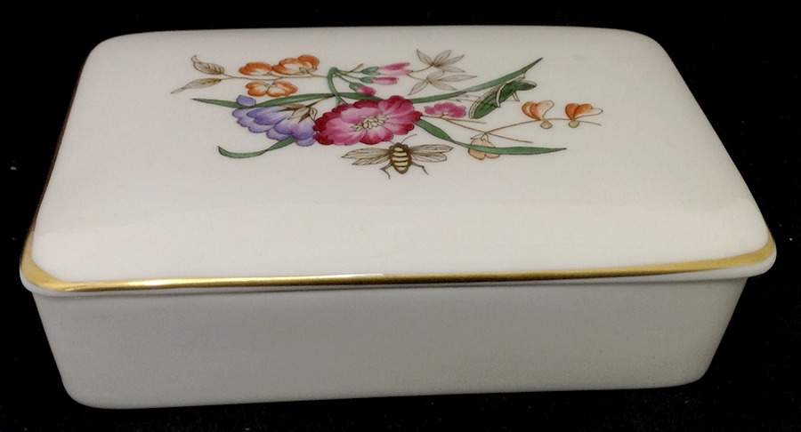 Charnwood (Bone) Cigarette Box & Lid by Wedgwood-1