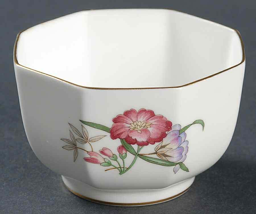 Charnwood (Bone) 3" Octagonal Bowl by Wedgwood-1